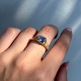 Nico Ring with 1.53ct Ceylon Sapphire