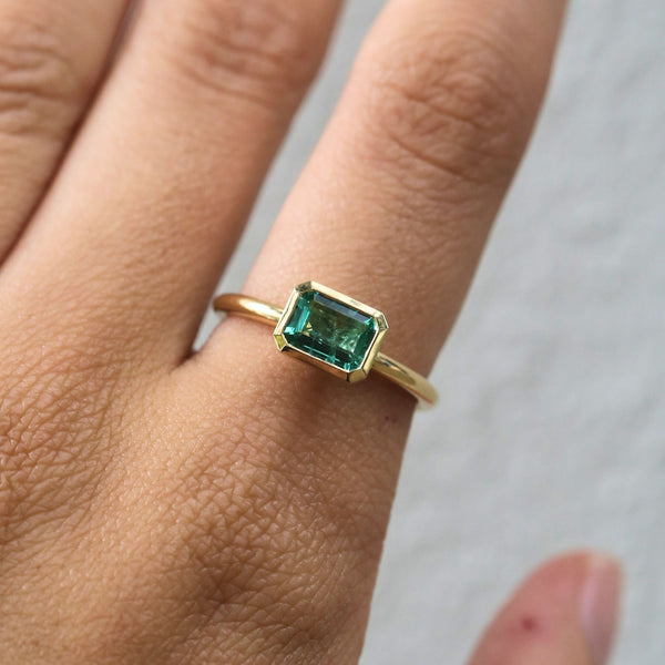 Esmeralda with 0.73ct Zambian Emerald - 18ct Gold