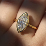 Venus with Lab Marquise Diamond - 18ct Gold