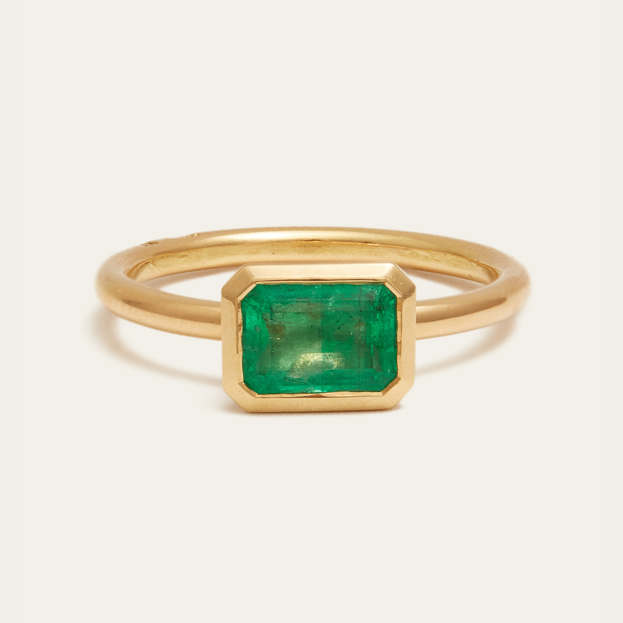 Esmeralda Solitaire with 1.03ct Colombian Emerald - 18ct Gold – By Baby