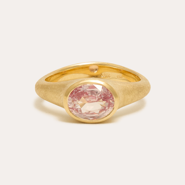Nico with Oval Pink Sapphire - 18ct Gold