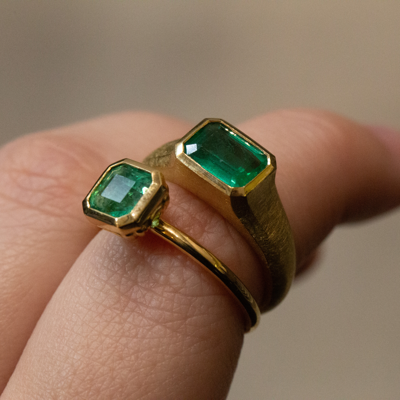 Esmeralda with Square Emerald Cut Emerald - 18ct Gold