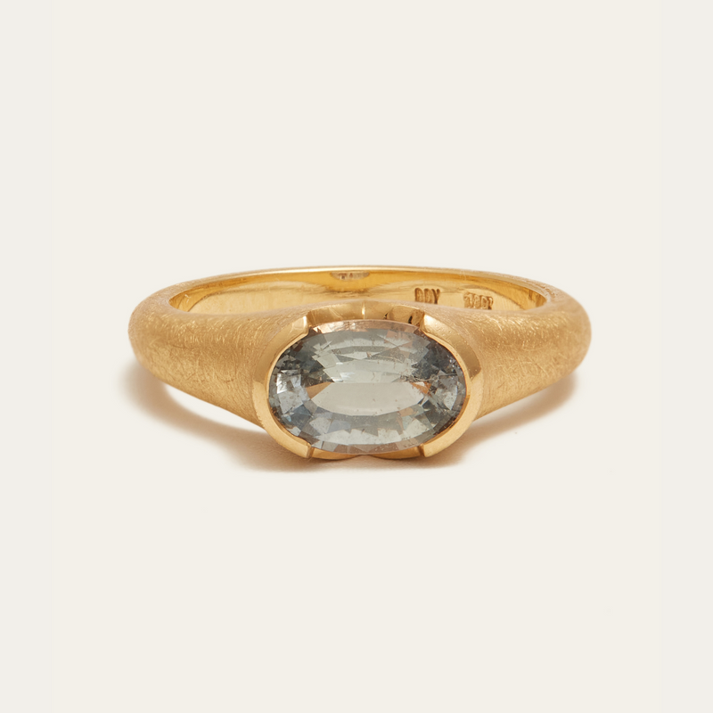 Selene Solitaire with 1.49ct Grey Sapphire - 18ct Gold