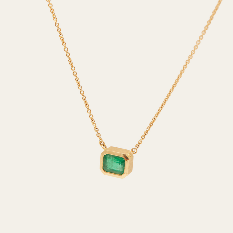 Hera Necklace with Emerald Cut Emerald - 18ct Gold