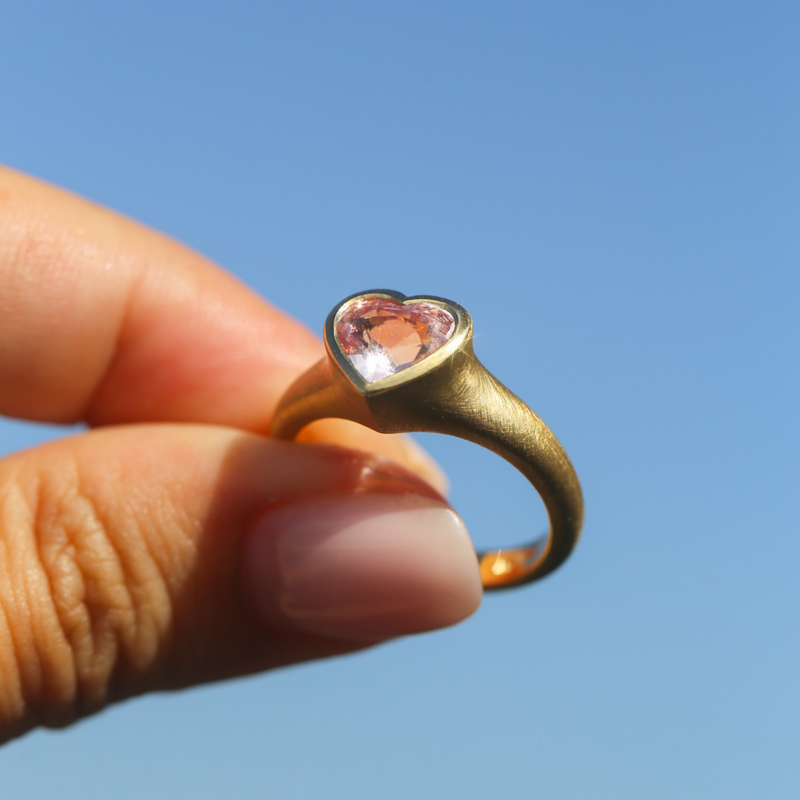 Nico Ring with Heart Shape Pink Sapphire - 18ct Gold