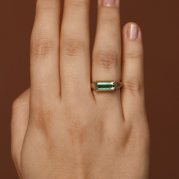Nico Ring with Baguette Bi Colour Green Tourmaline