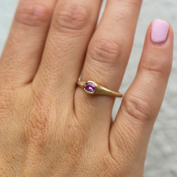 Coco with Oval Pink Sapphire - 14ct Gold