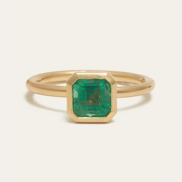 Esmeralda with Square Emerald Cut Emerald - 18ct Gold