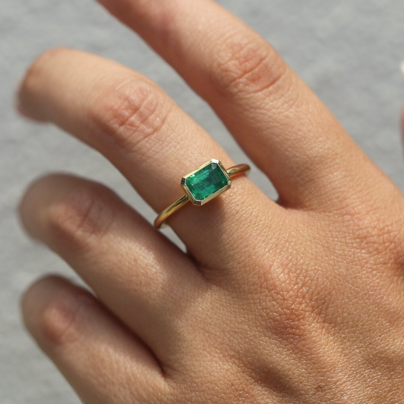 Esmeralda with 1.01ct Zambian Emerald - 18ct Gold