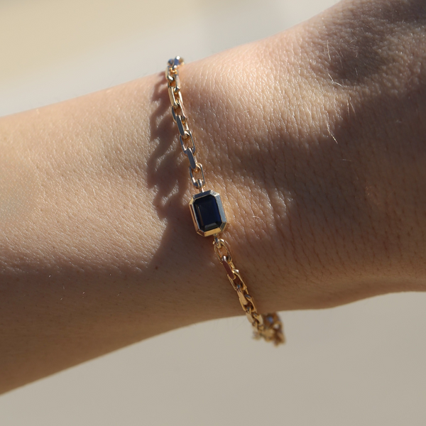Hera Bracelet with Teal Sapphire - 9ct Gold