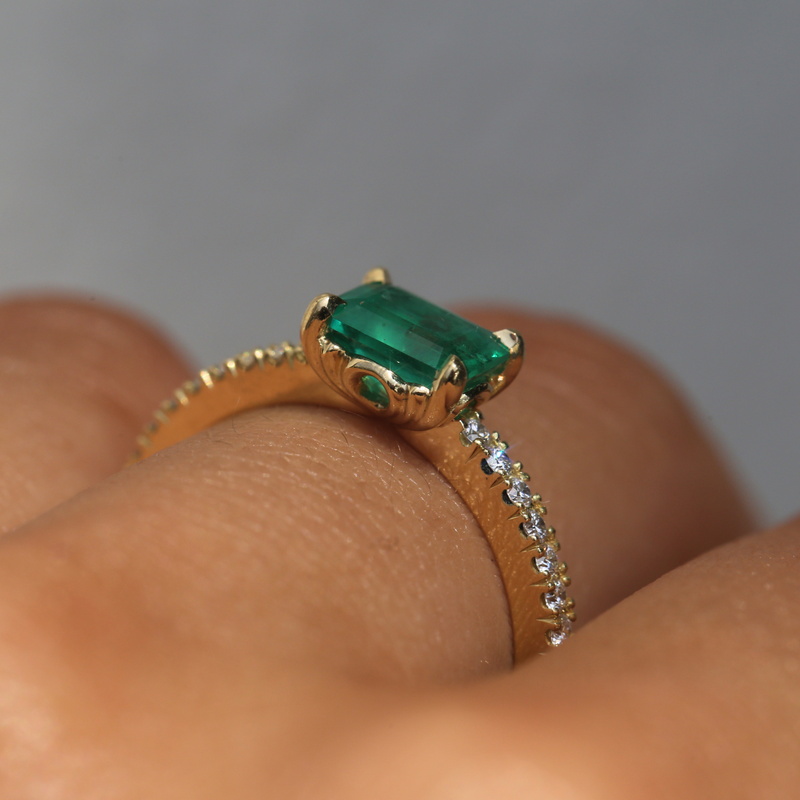 Zelda with Emerald Cut Emerald - 18ct Gold