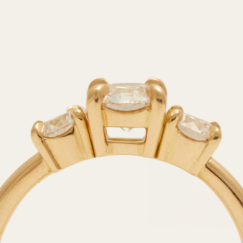 Echo with Lab Round Diamonds - 18ct Gold