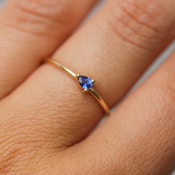 Eos Blue Sapphire Ring - 9ct Gold