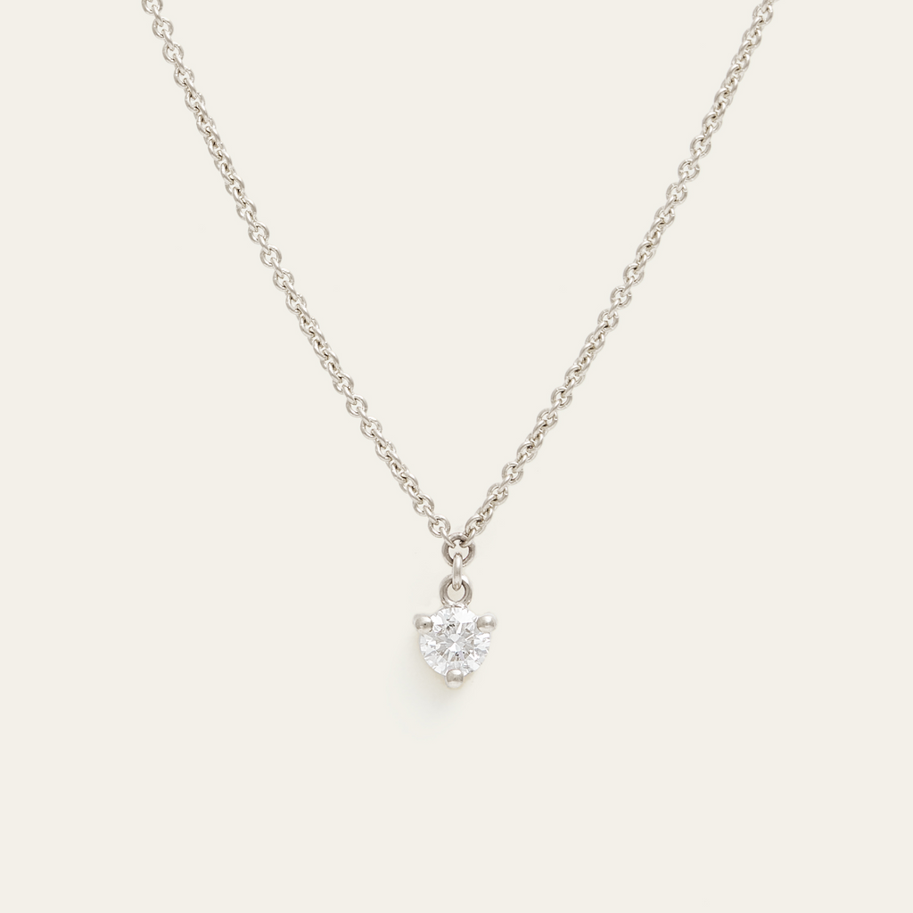 Baby girl 2025 diamond necklace