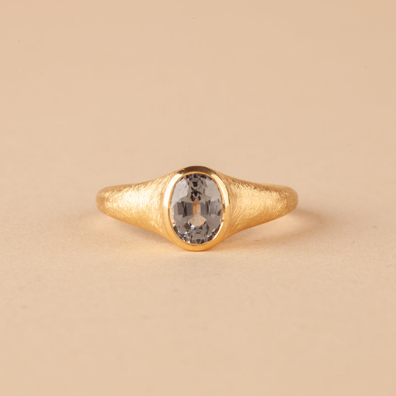 Mimi Ring with Grey Spinel - 18ct Gold