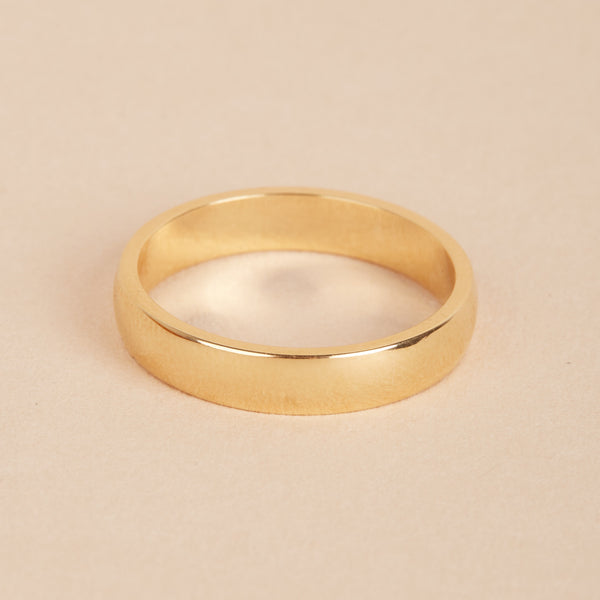 Otis Ring - 18ct Gold Polished